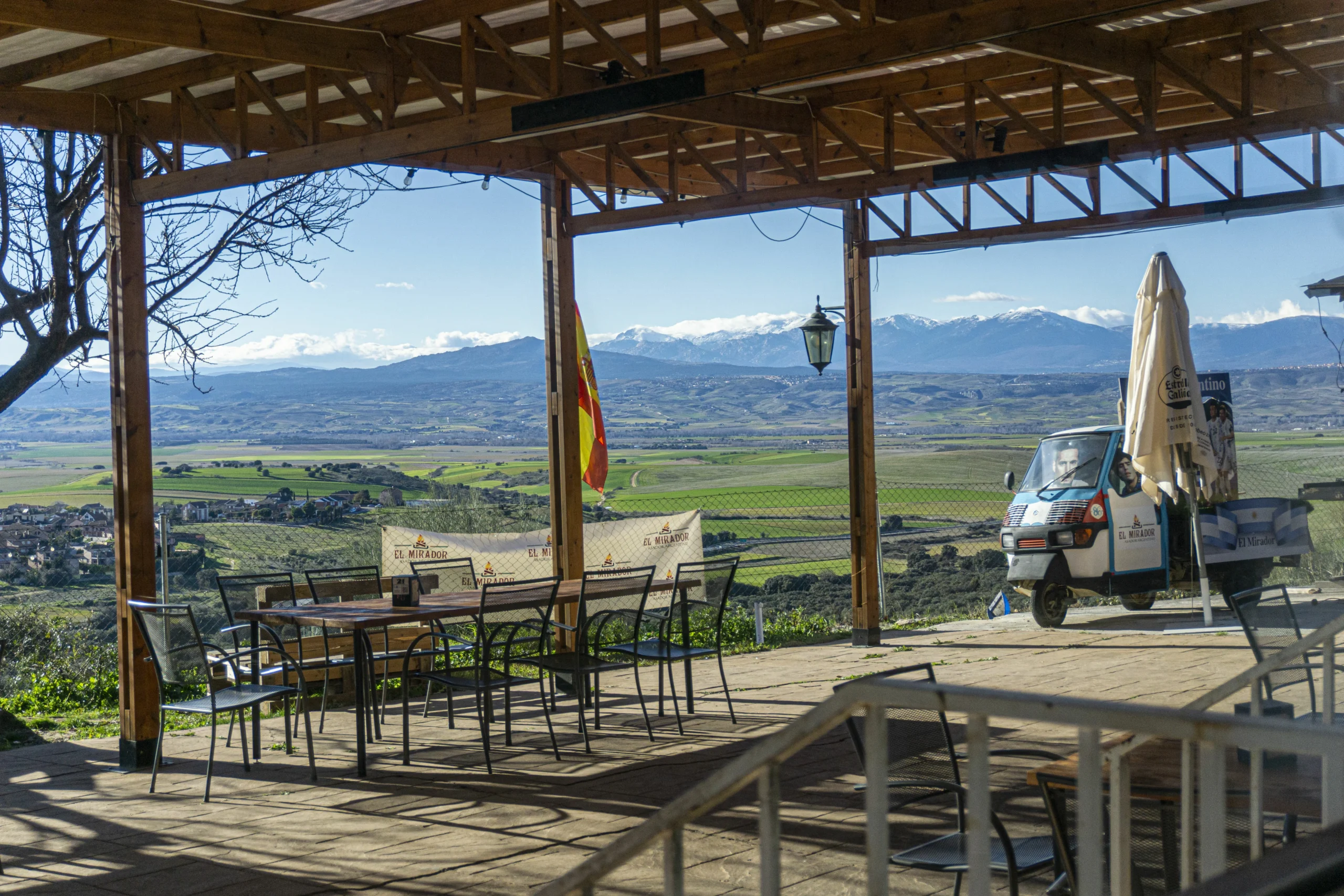 Foto de vistas de las sierras de Madrid desde el asador argentino el mirador