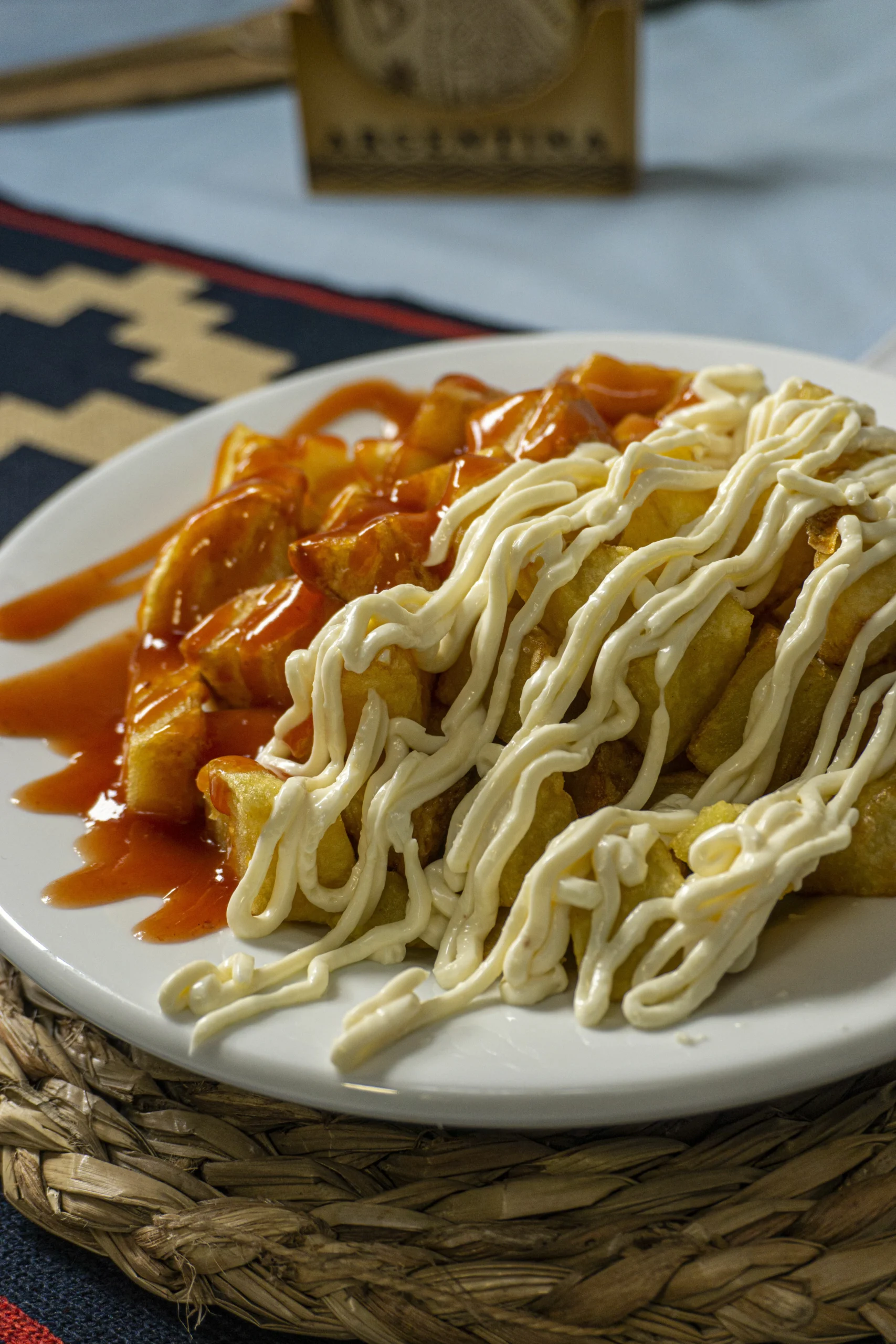 Patatas bravas y alioli de el Asador argentino el mirador